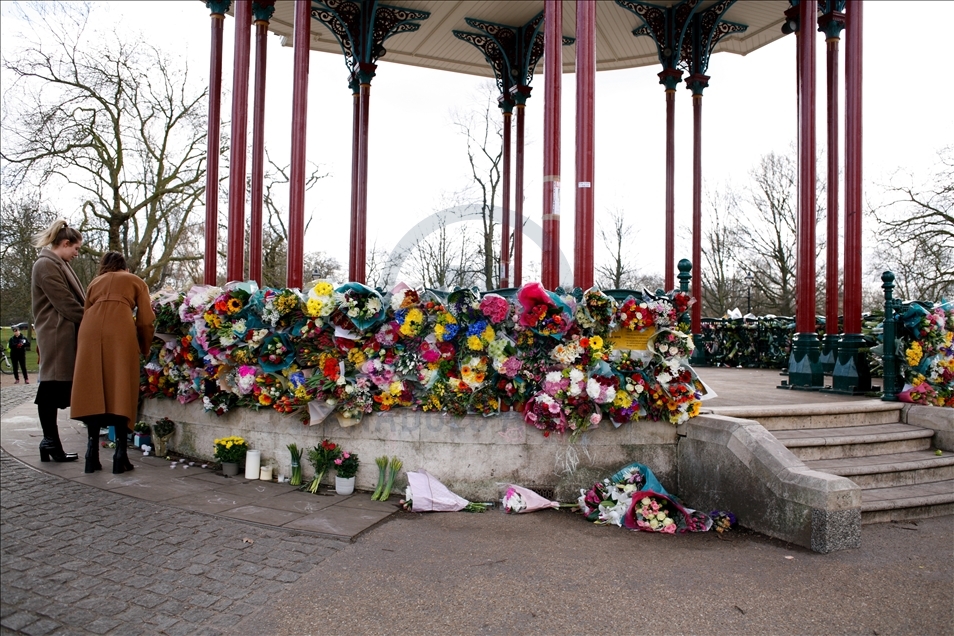 Londres rinde un homenaje a Sarah Everard, asesinada por un policía