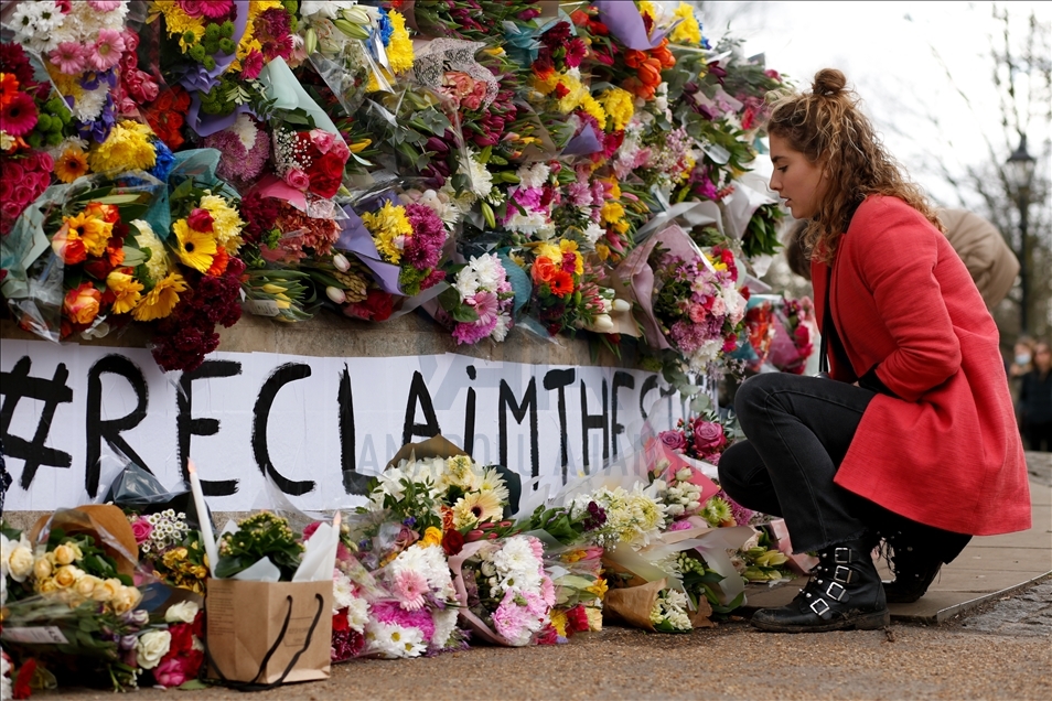 Londres rinde un homenaje a Sarah Everard, asesinada por un policía