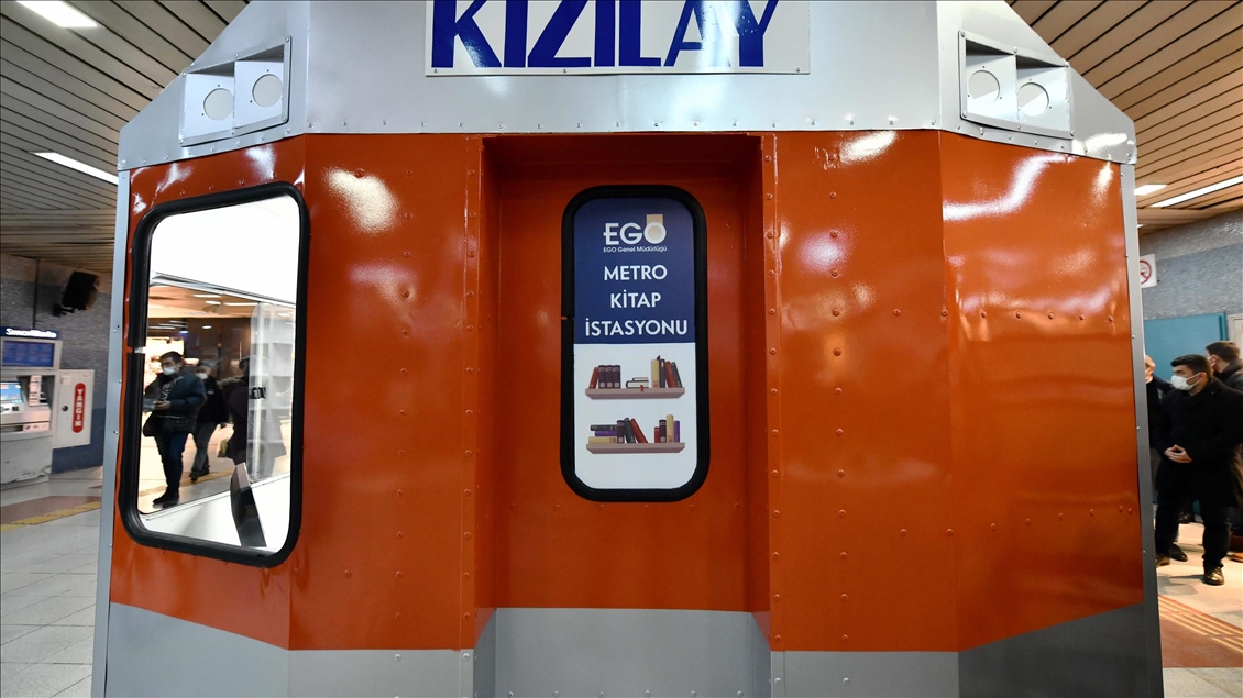 Başkentte tren maketinden yapılan "EGO Metro Kitap İstasyonu" açıldı