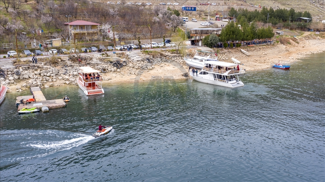 Diyarbakır'ın turizm ilçesi Eğil, hafta sonu ziyaretçilerin ilgi odağı oldu
