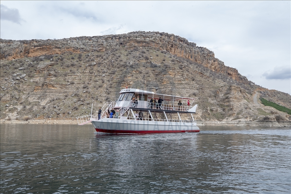 Diyarbakır'ın turizm ilçesi Eğil, hafta sonu ziyaretçilerin ilgi odağı oldu