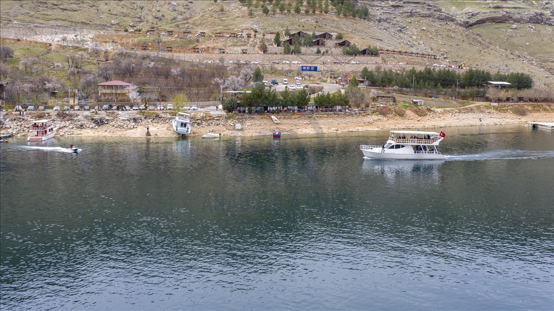 Diyarbakır'ın turizm ilçesi Eğil, hafta sonu ziyaretçilerin ilgi odağı oldu
