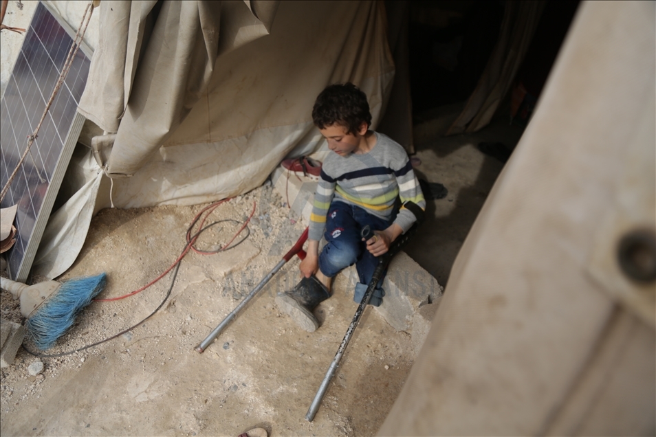 Жертвы режима Асада: единственная мечта ребенка - протез