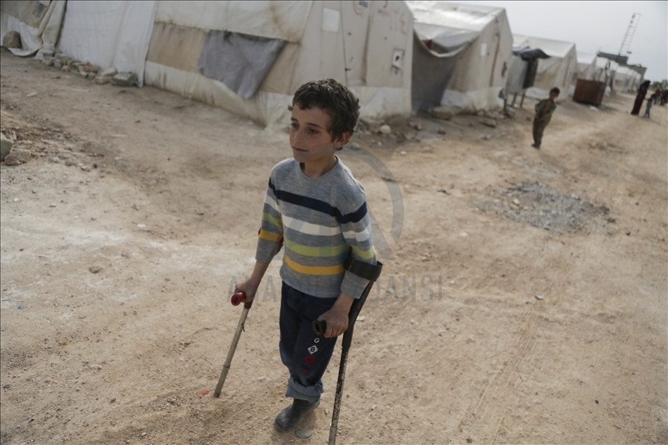 Жертвы режима Асада: единственная мечта ребенка - протез