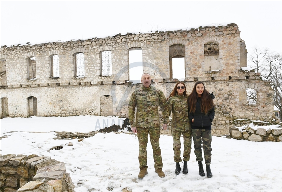 Azerbaycan Cumhurbaşkanı Aliyev, Ermenistan işgalinden kurtarılan Fuzuli ve Hocavend'i ziyaret etti 