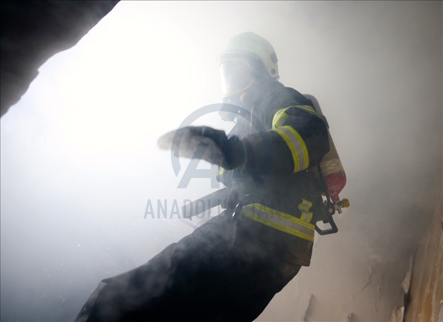 Düzce'de gerçeğini aratmayan deprem tatbikatı