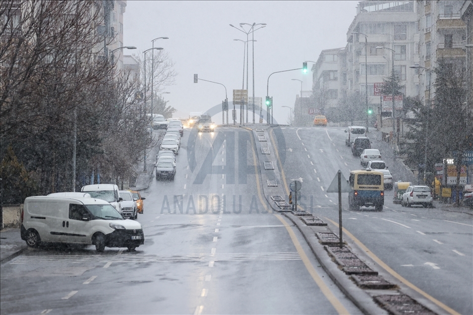 Ankara'da kar yağışı