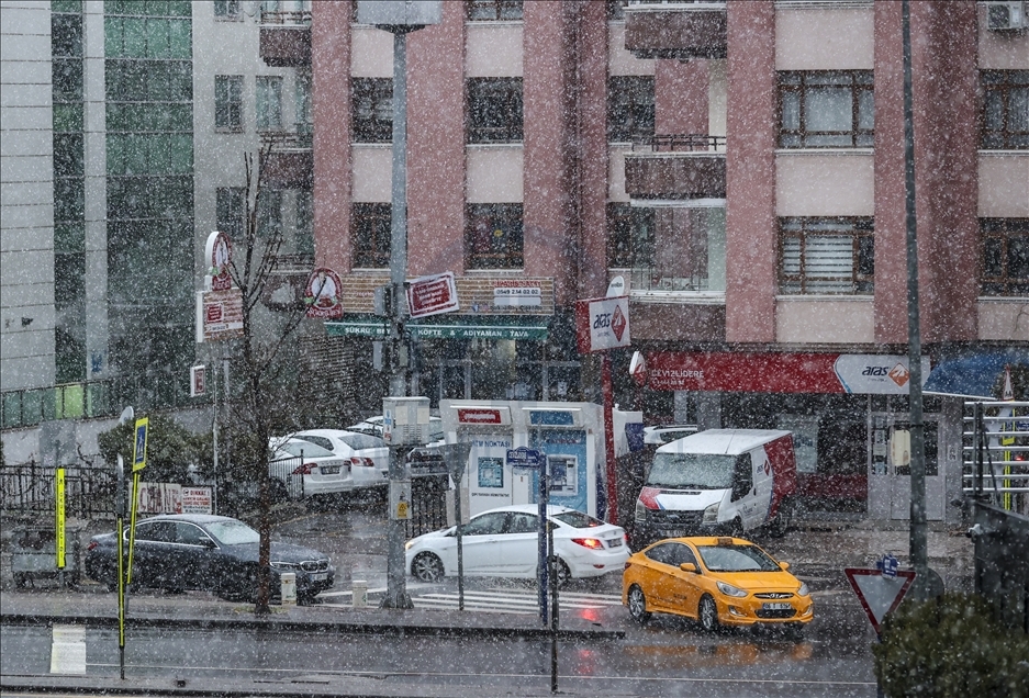Ankara'da kar yağışı