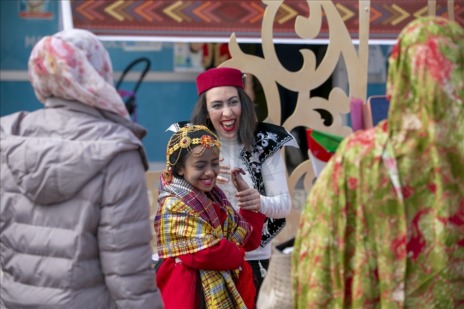 L'École Internationale turque «Maarif» de Tunis célèbre la journée nationale de l’habit traditionnel