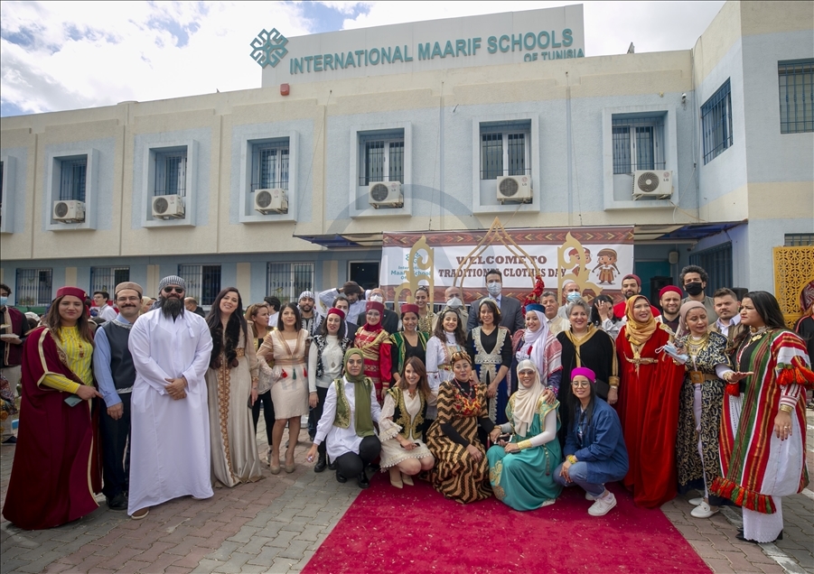 L'École Internationale turque «Maarif» de Tunis célèbre la journée nationale de l’habit traditionnel