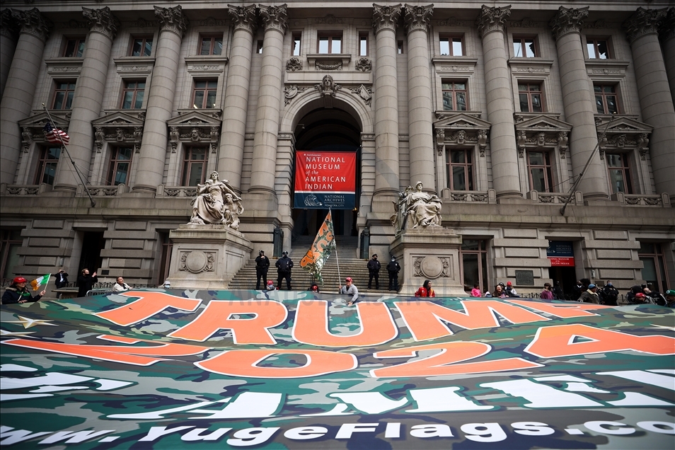 Trump supporters march on St. Patrick's Day in New York City