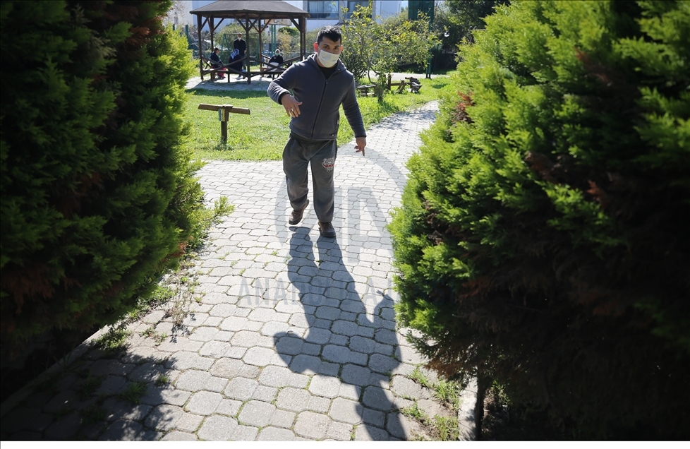 Bodrumlu engelli gencin doğar doğmaz başlayan yaşam mücadelesi hep "umut" dolu