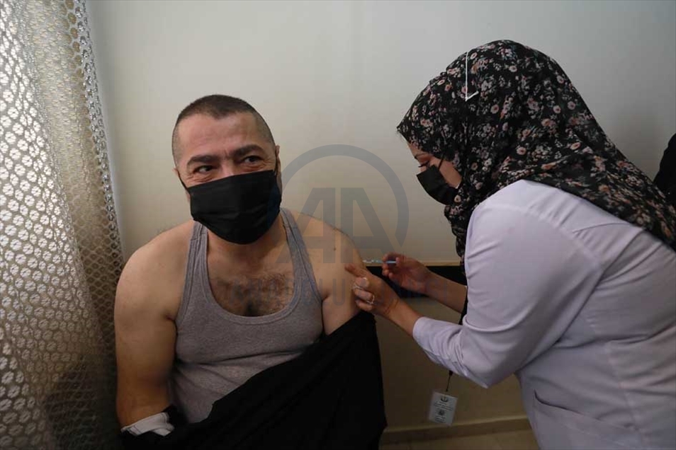 أعلن رئيس الوزراء الفلسطيني محمد ا
