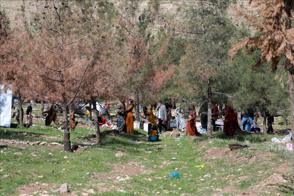 ھەولێر.. بەبۆنەی نەورۆز ھاووڵاتییان روویان لە دەرەوەی شار کرد