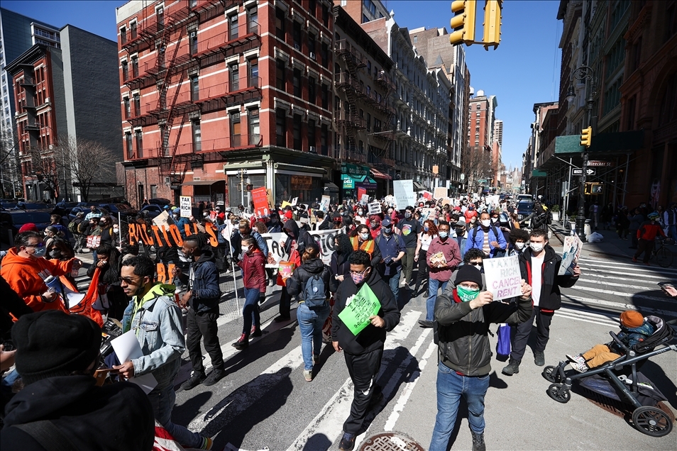 New York'ta Vali Cuomo karşıtı protesto yürüyüşü düzenlendi