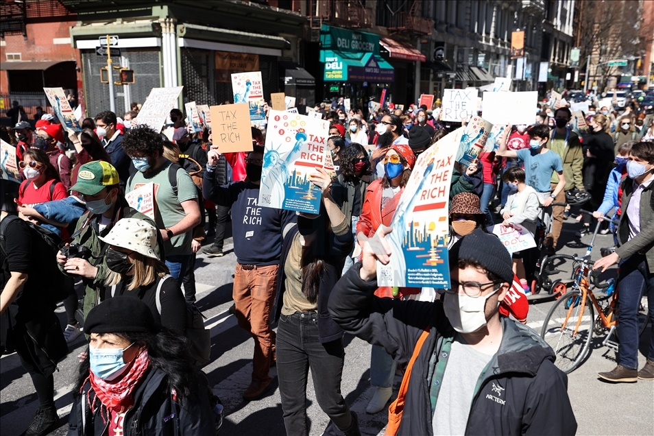 New York'ta Vali Cuomo karşıtı protesto yürüyüşü düzenlendi