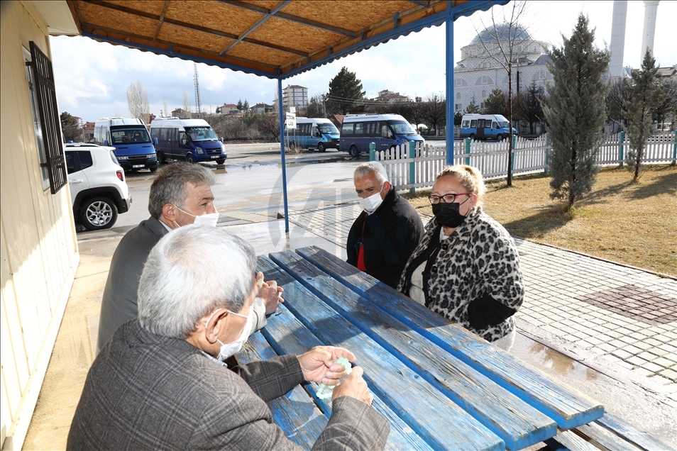 "Ankara'nın tek kadın dolmuş şoförü" yolları ve yolculuğu renklendirdi