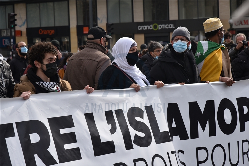 La France : les protestations contre la "loi séparatisme" se poursuivent