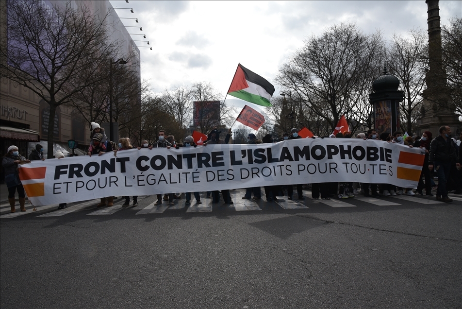 La France : les protestations contre la "loi séparatisme" se poursuivent