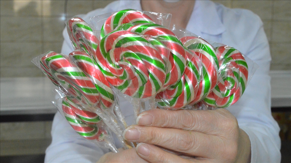 Bartın'da üretilen rengarenk sosyete şekerler Avrupa'daki çocukların damağını tatlandırıyor