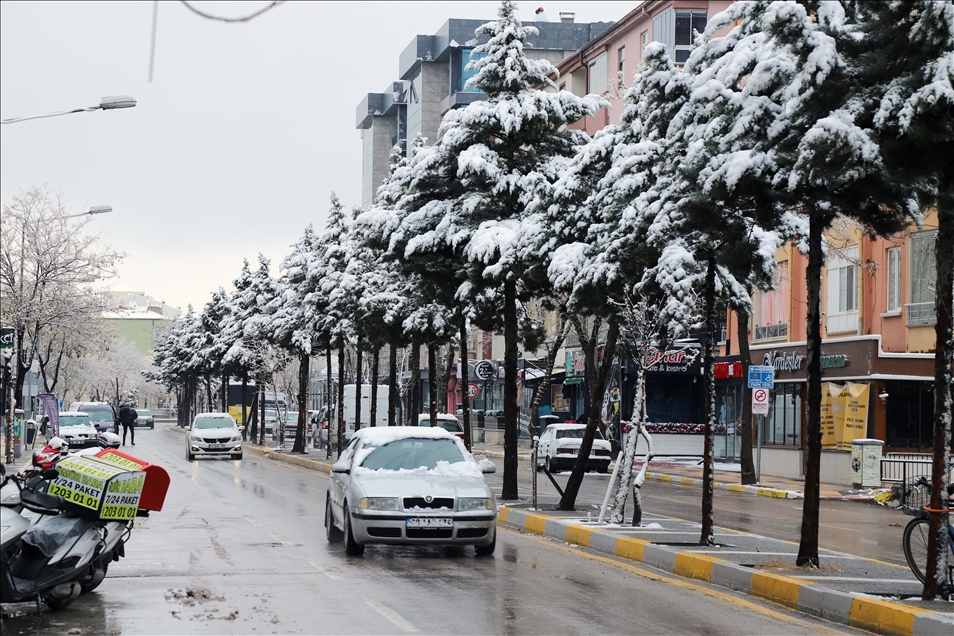 Aksaray'da kar yağışı