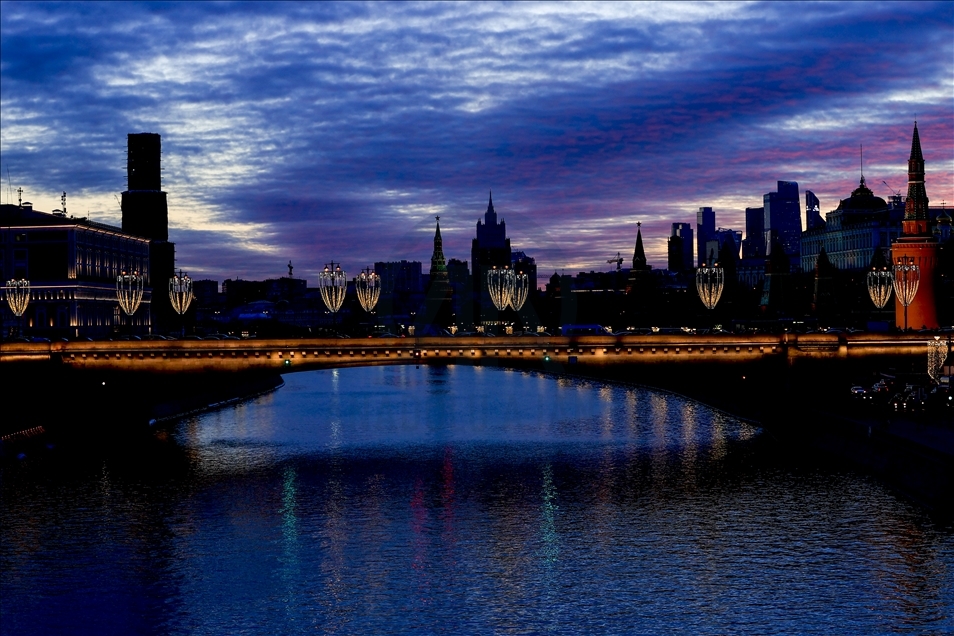 Bajkoviti zalazak sunca u Moskvi