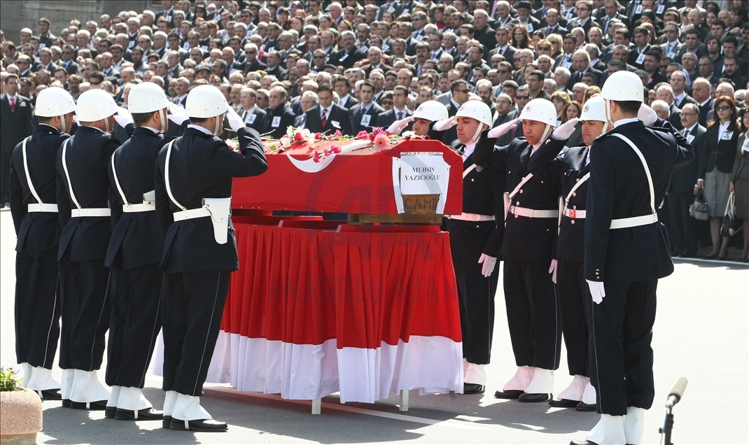 Vatan ve millet sevdalısı Muhsin Yazıcıoğlu vefatının 12. yılında anılıyor