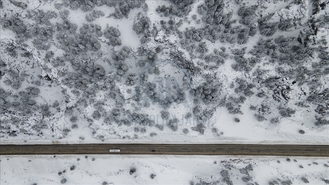 تركيا.. جبال طوروس تكتسي بحلة بيضاء
