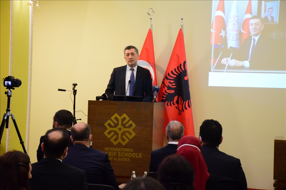Milli Eğitim Bakanı Selçuk Arnavutluk’ta temaslarda bulundu