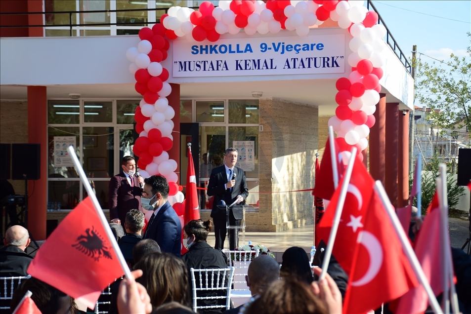 Milli Eğitim Bakanı Selçuk Arnavutluk’ta temaslarda bulundu