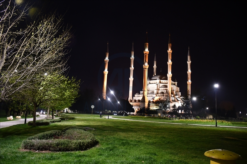 Berat Kandili dualarla idrak edildi