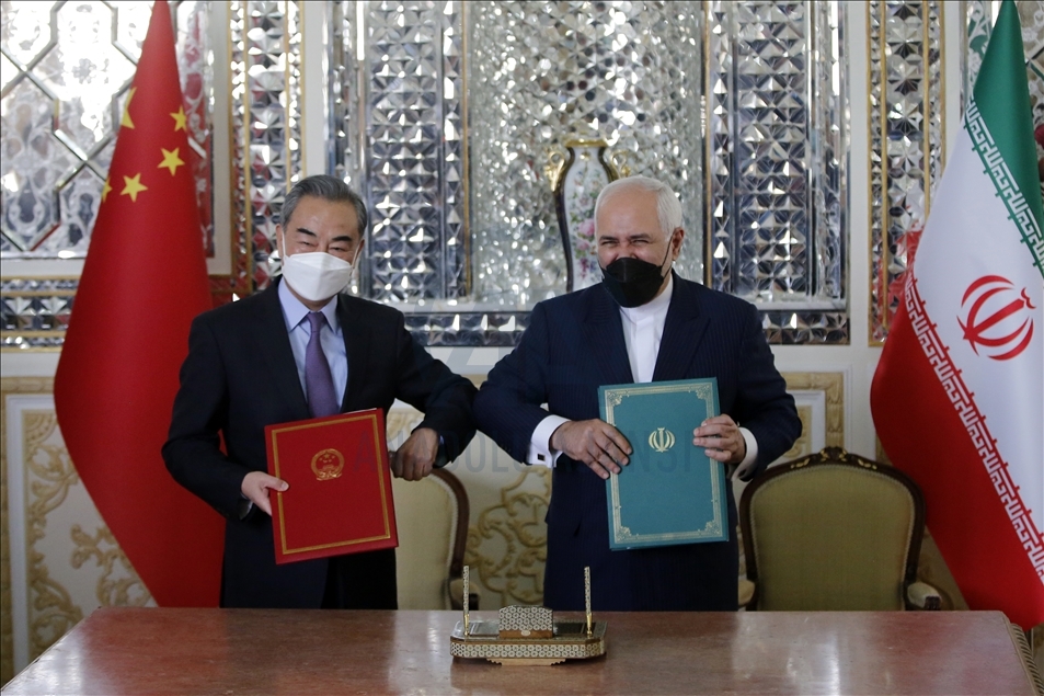 ایران و چین سند «جامع همکاری 25 ساله» امضا کردند