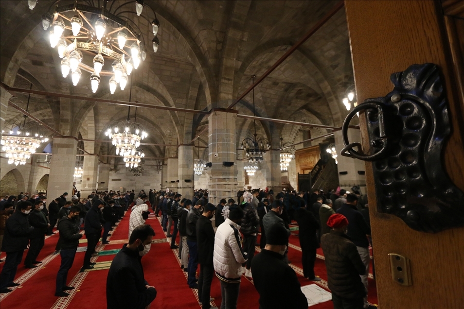 Aksaray'da Berat Kandili İdrak edildi
