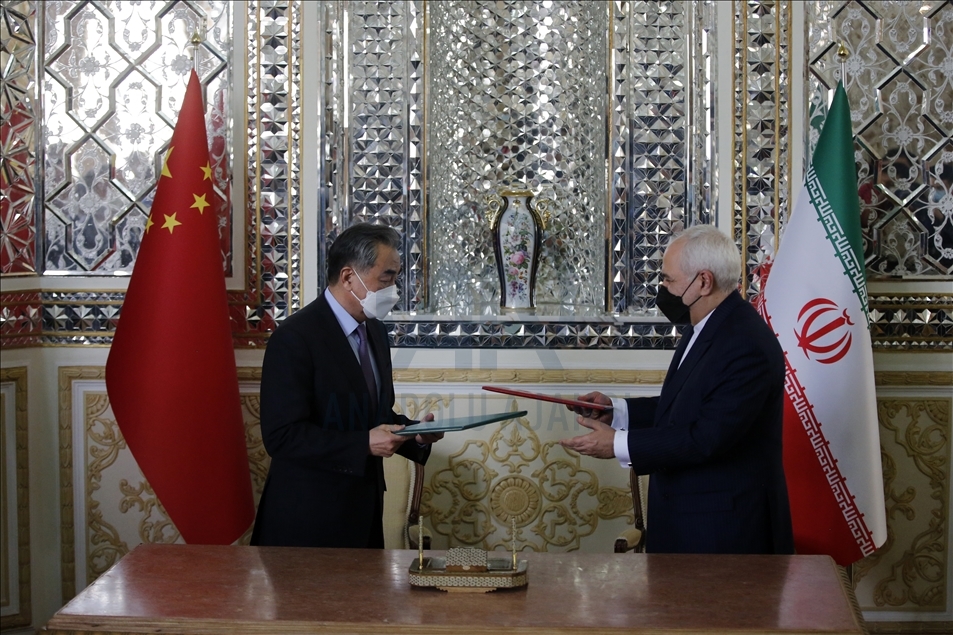 ایران و چین سند «جامع همکاری 25 ساله» امضا کردند