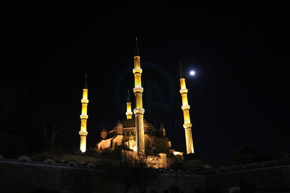 Selimiye Camisi'nde Berat Kandili idrak edildi