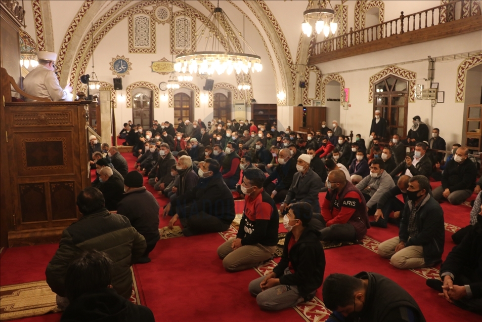 Anadolu'nun ilk camisi Habib-i Neccar’da Berat Kandili idrak edildi