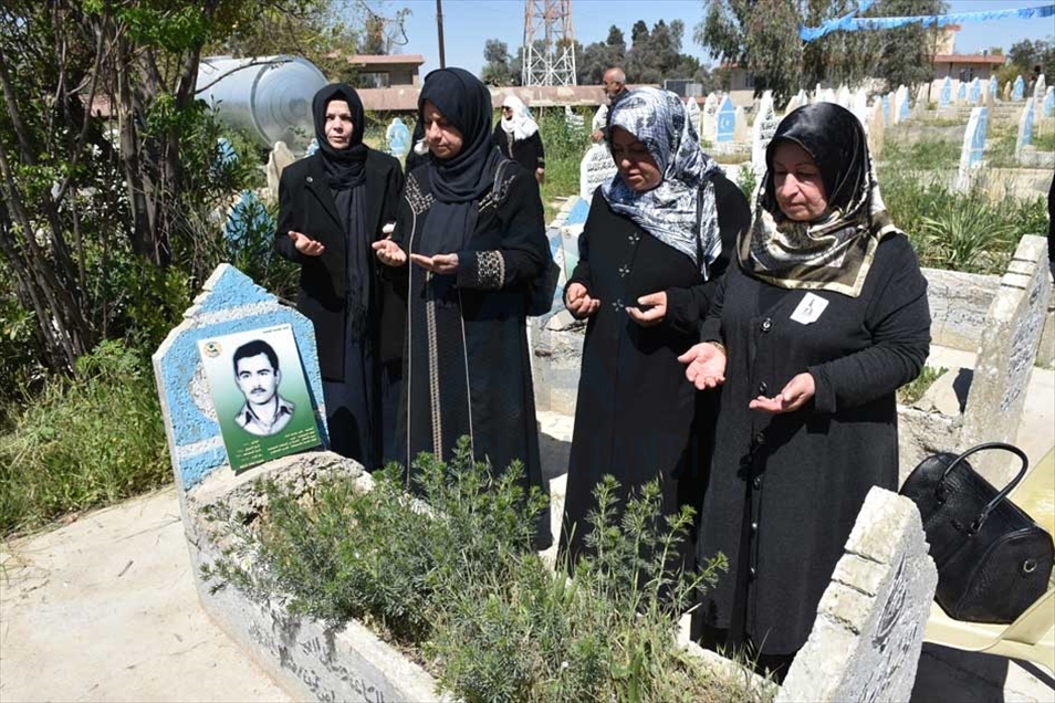 أحيا مئات التركمان، الأحد، الذكرى