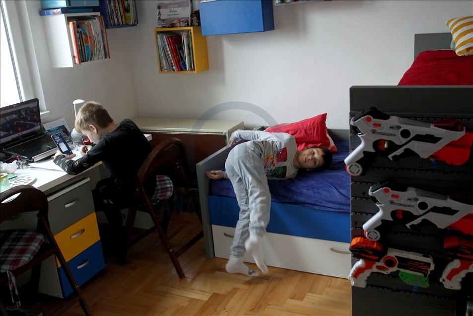Školovanje i rad na daljinu u doba pandemije: Svaka soba učionica ili kancelarija