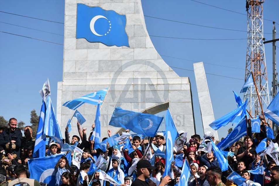 أحيا مئات التركمان، الأحد، الذكرى