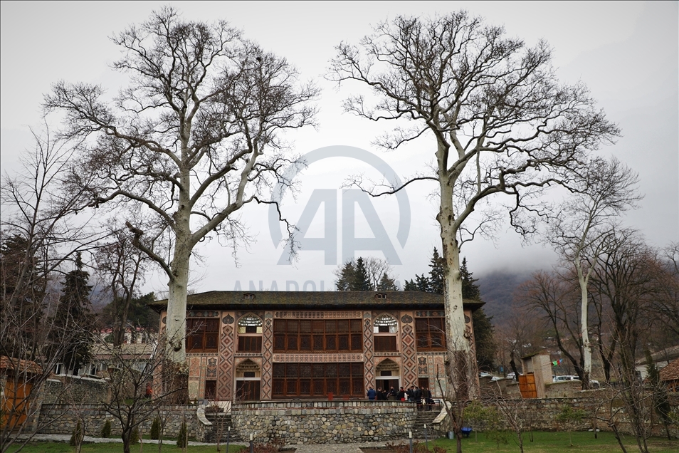 قصر الخان.. عراقة التاريخ وروعة الطبيعة في أذربيجان