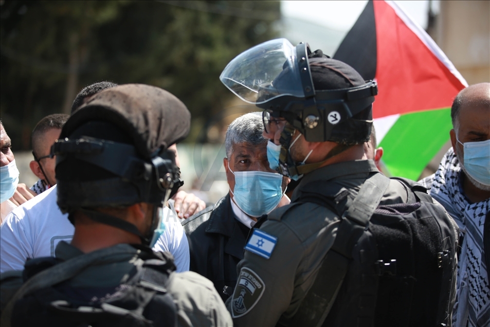 إصابات في تفريق الجيش الإسرائيلي مسيرة فلسطينية شمالي الضفة