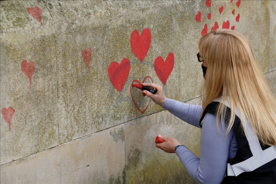 National Covid Memorial Wall in London