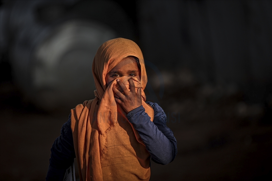 La sonrisa de los niños sirios a pesar de las difíciles condiciones en los campos de refugiados de Idlib