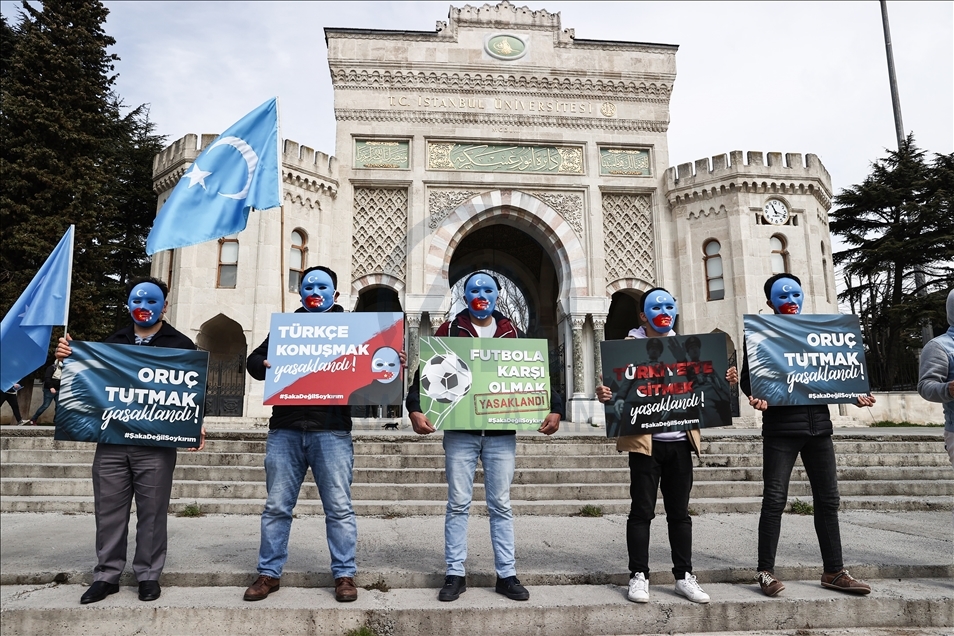 Doğu Türkistan Platformu'nca "Şaka Değil Soykırım" sergisi açıldı