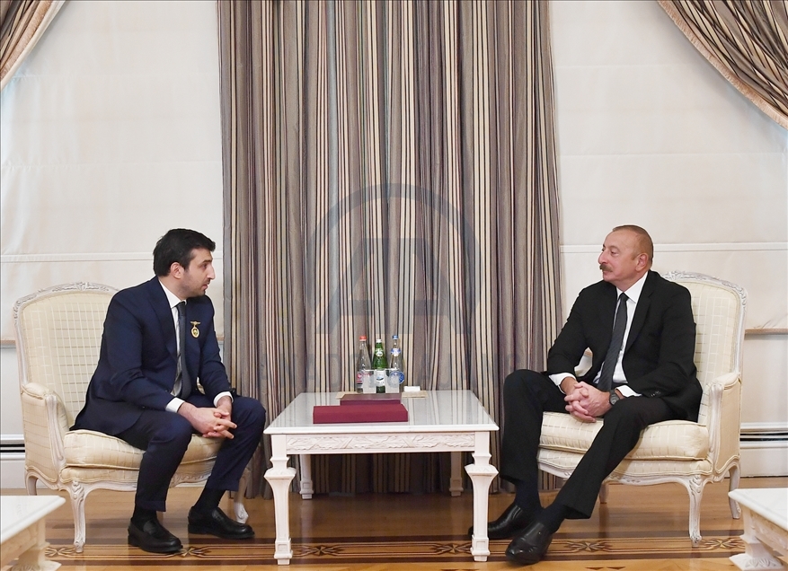 Президент Азербайджана наградил Сельджука Байрактара орденом «Карабах»