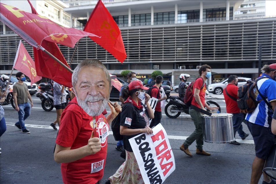 Demonstration in repudiation of the 1964 military coup