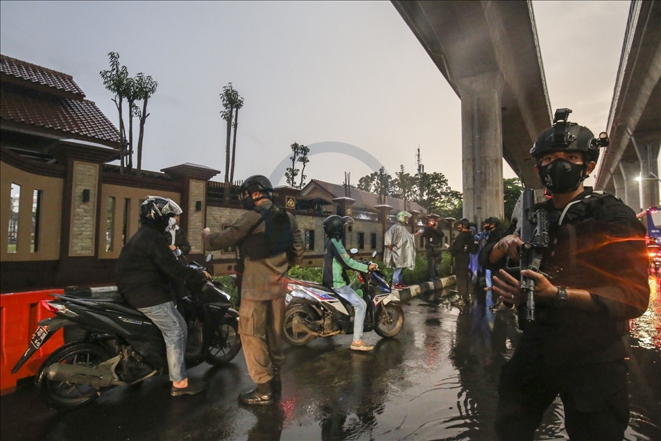 Baku tembak terjadi di Mabes Polri, diduga aksi teroris