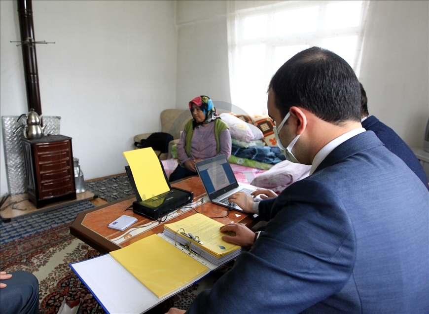 Mahkemeye gidemeyenler için sunulan "evde adalet hizmeti" vatandaşlara kolaylık sağlıyor