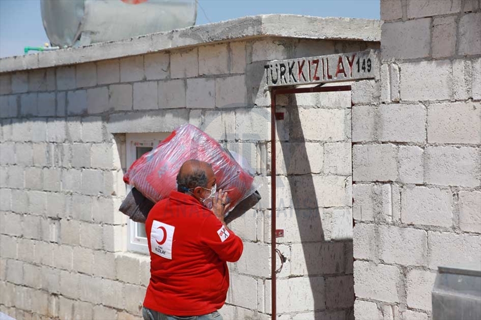 بدأت جمعية الهلال الأحمر التركي، ا