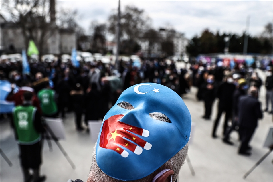 Doğu Türkistan Platformu'nca "Şaka Değil Soykırım" sergisi açıldı